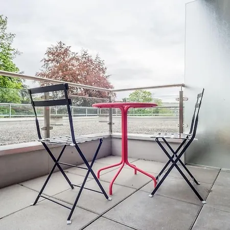 Aurora Suite A Champel Avec Terrasse Geneva Exterior photo
